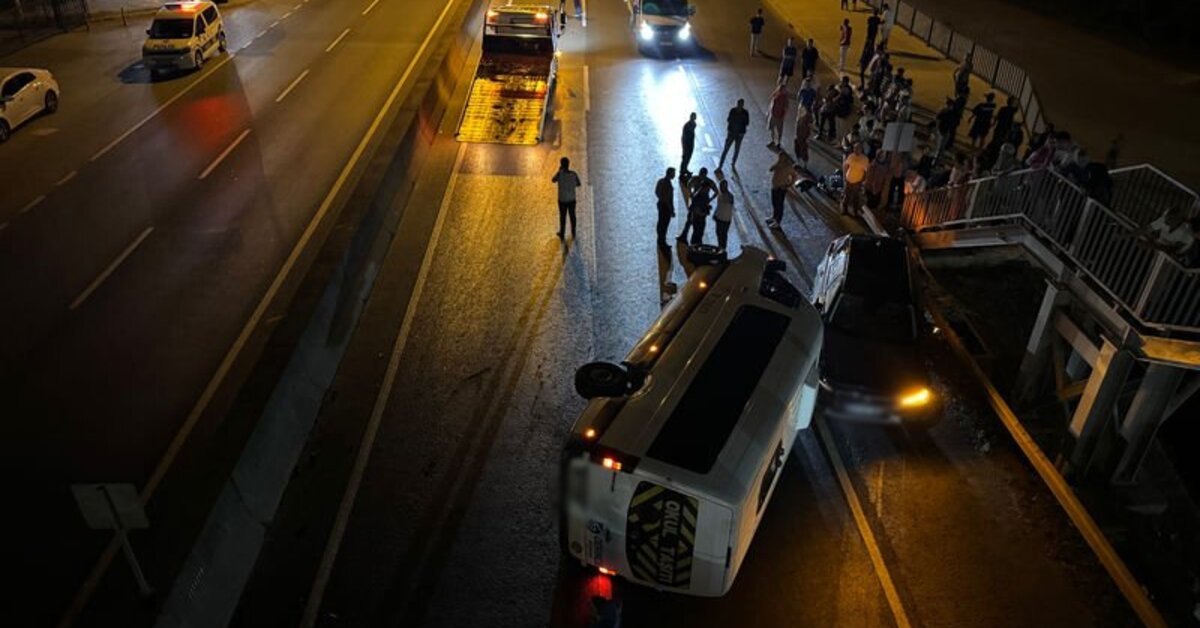 Kocaeli’de işçi servisi ile otomobil çarpıştı: 7 yaralı